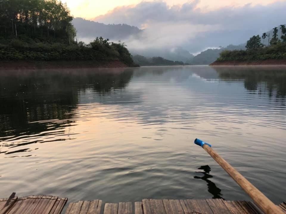 Baanhatsompaen Homestay Ранонг Экстерьер фото
