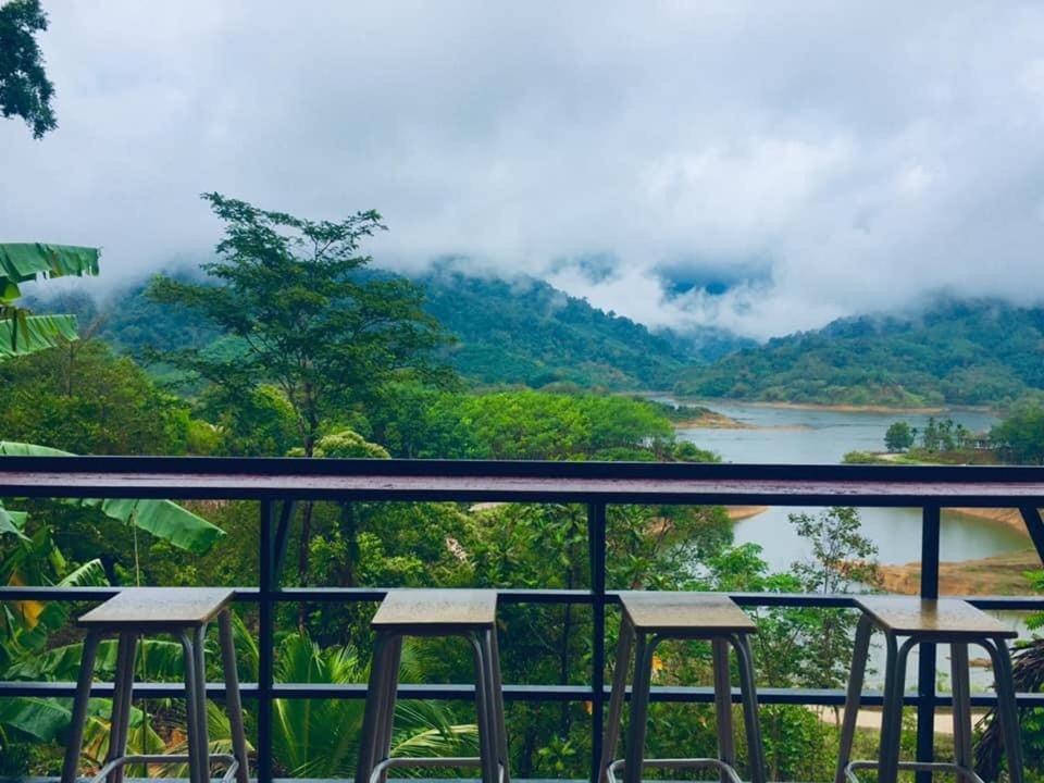 Baanhatsompaen Homestay Ранонг Экстерьер фото