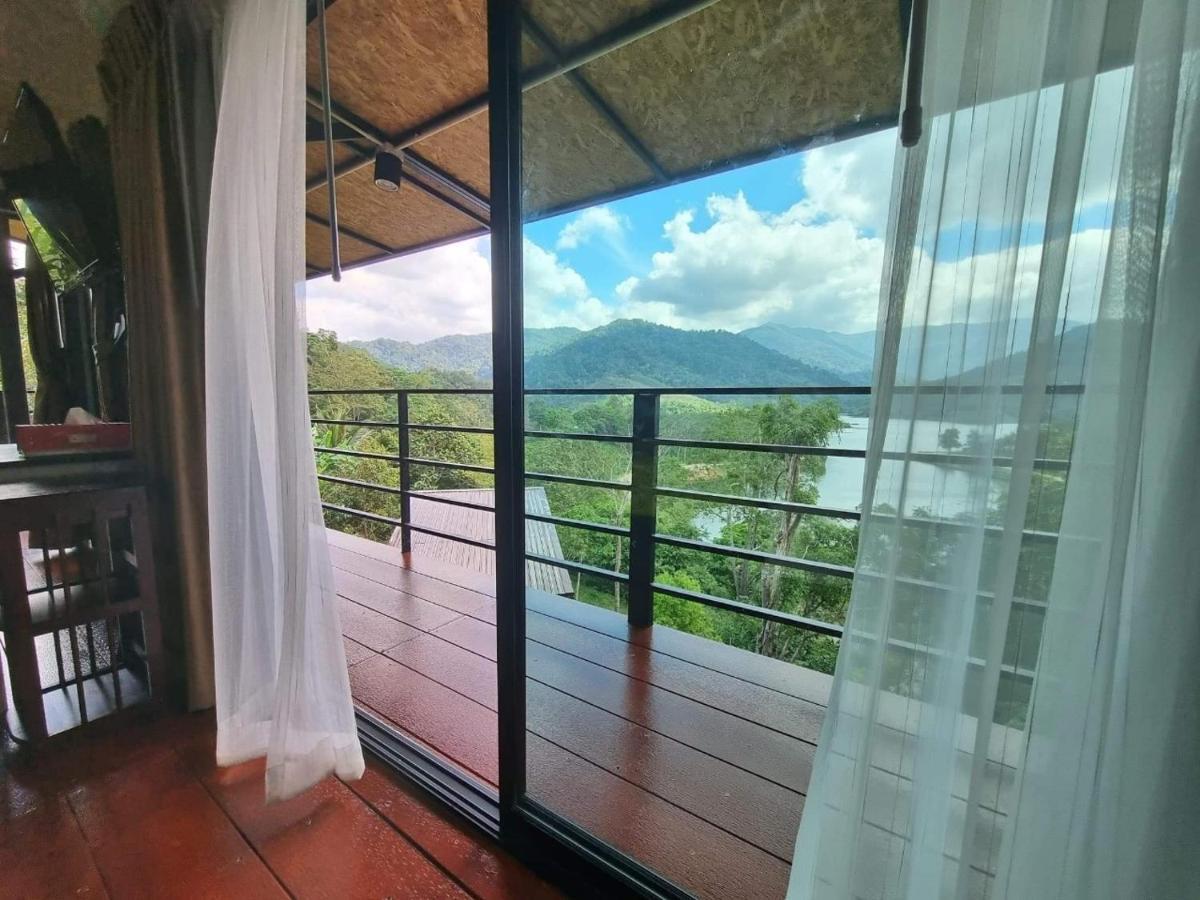 Baanhatsompaen Homestay Ранонг Экстерьер фото