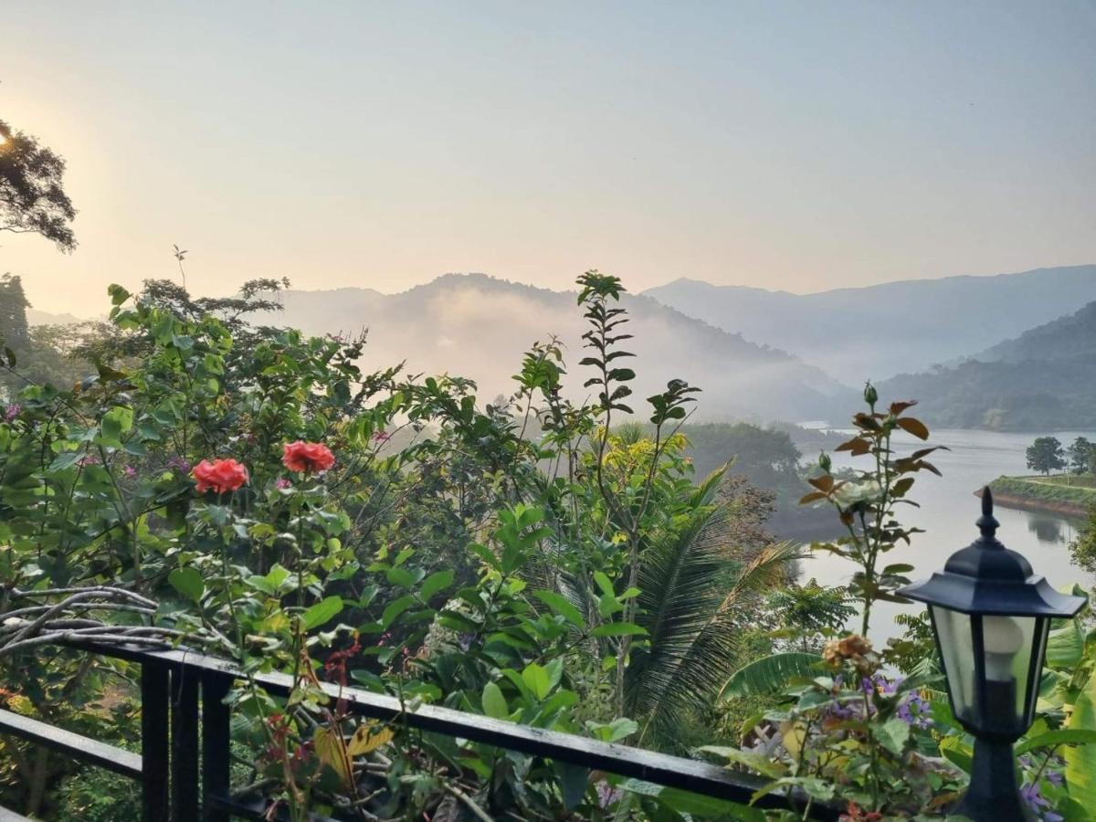Baanhatsompaen Homestay Ранонг Экстерьер фото
