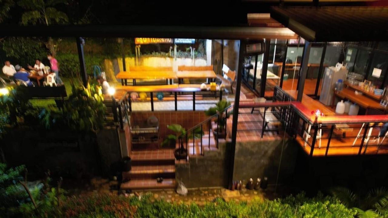 Baanhatsompaen Homestay Ранонг Экстерьер фото