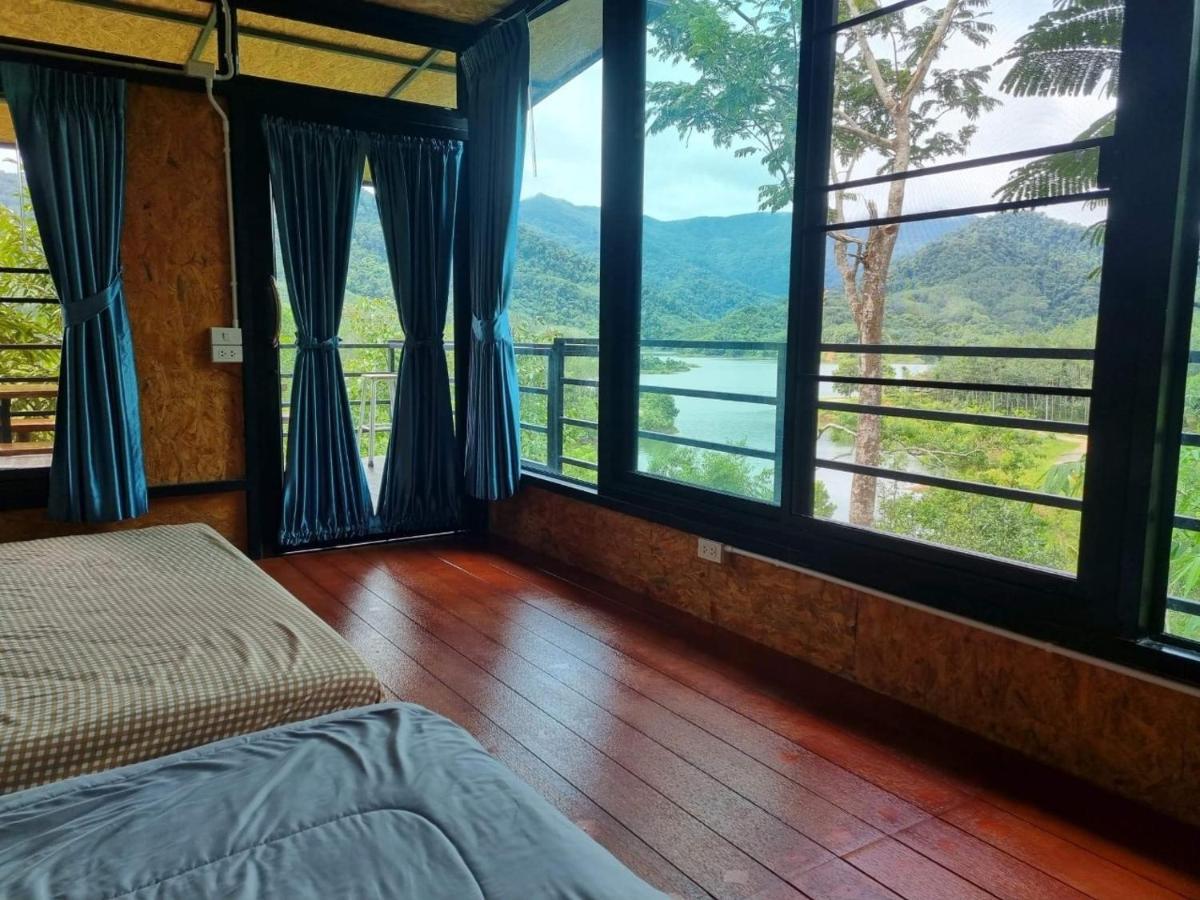Baanhatsompaen Homestay Ранонг Экстерьер фото