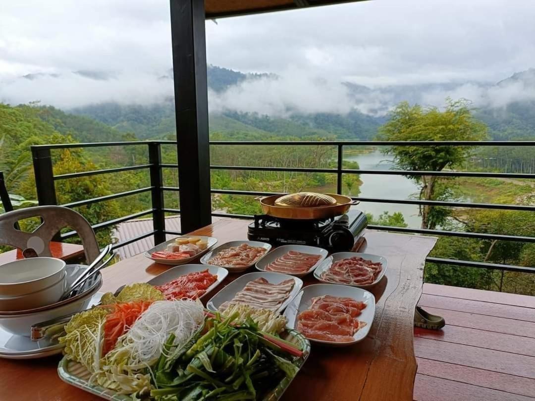 Baanhatsompaen Homestay Ранонг Экстерьер фото