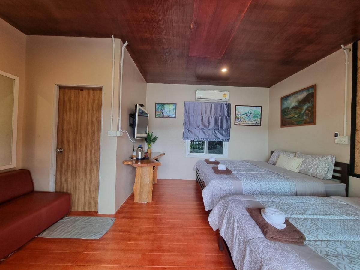 Baanhatsompaen Homestay Ранонг Экстерьер фото